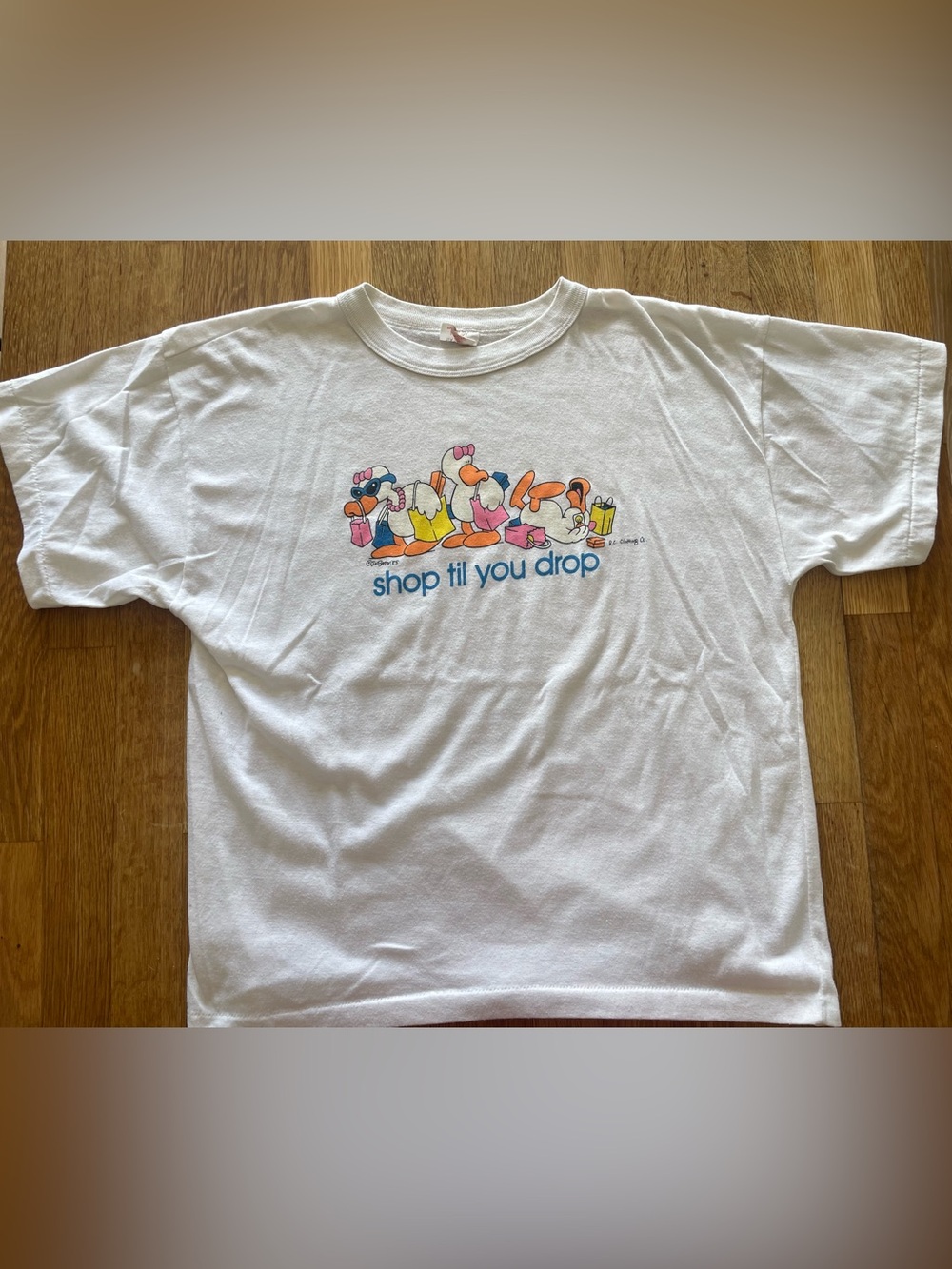 Vintage t-shirt, 'shop til you drop'